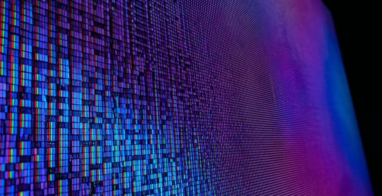 Comparaison visuelle montrant la différence de netteté entre différentes techniques d'upscaling