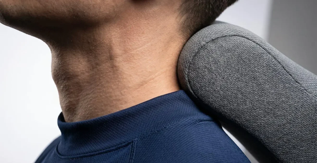 Positionnement correct de l'appui-tête au niveau des cervicales pour une personne de grande taille
